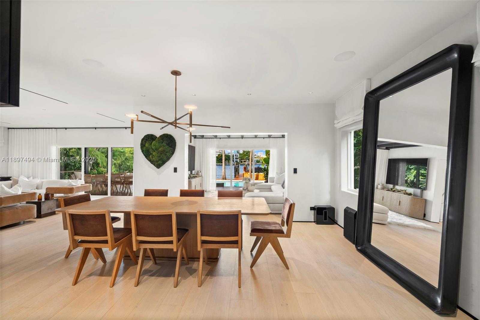 Small Image of 244 WEST SAN MARINO DR, Miami Beach Number 8