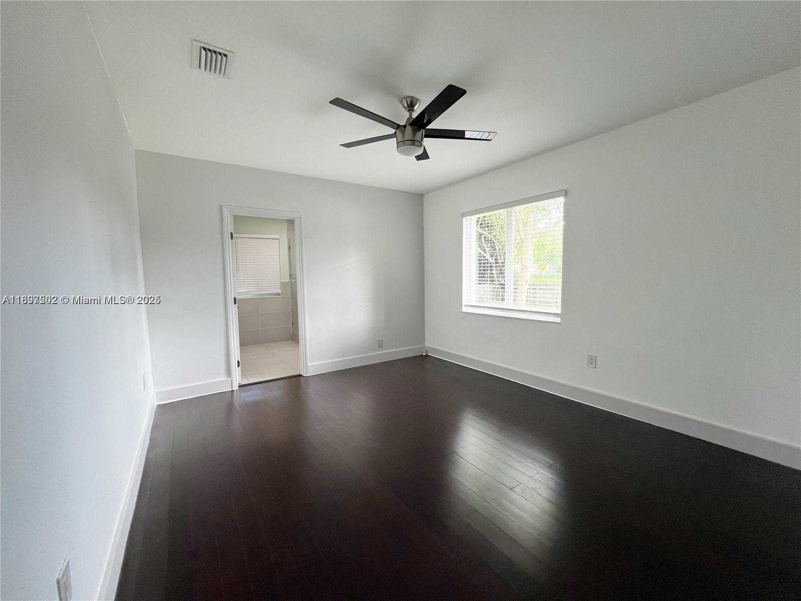 Small Image of 5401 WEST BROWARD BLVD, Plantation Number 32