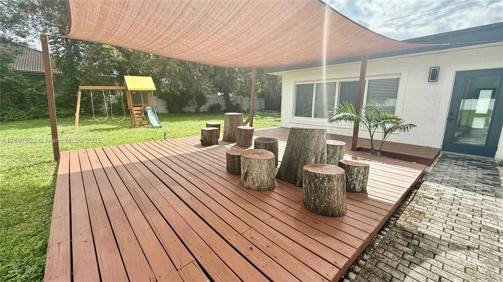 Small Image of 5401 WEST BROWARD BLVD, Plantation Number 4