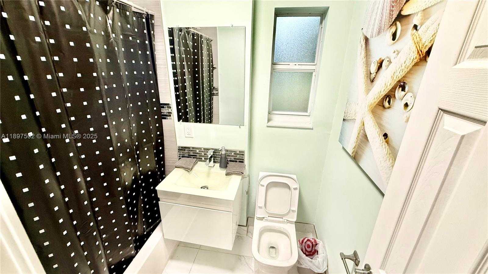 Small Image of 5401 WEST BROWARD BLVD, Plantation Number 7