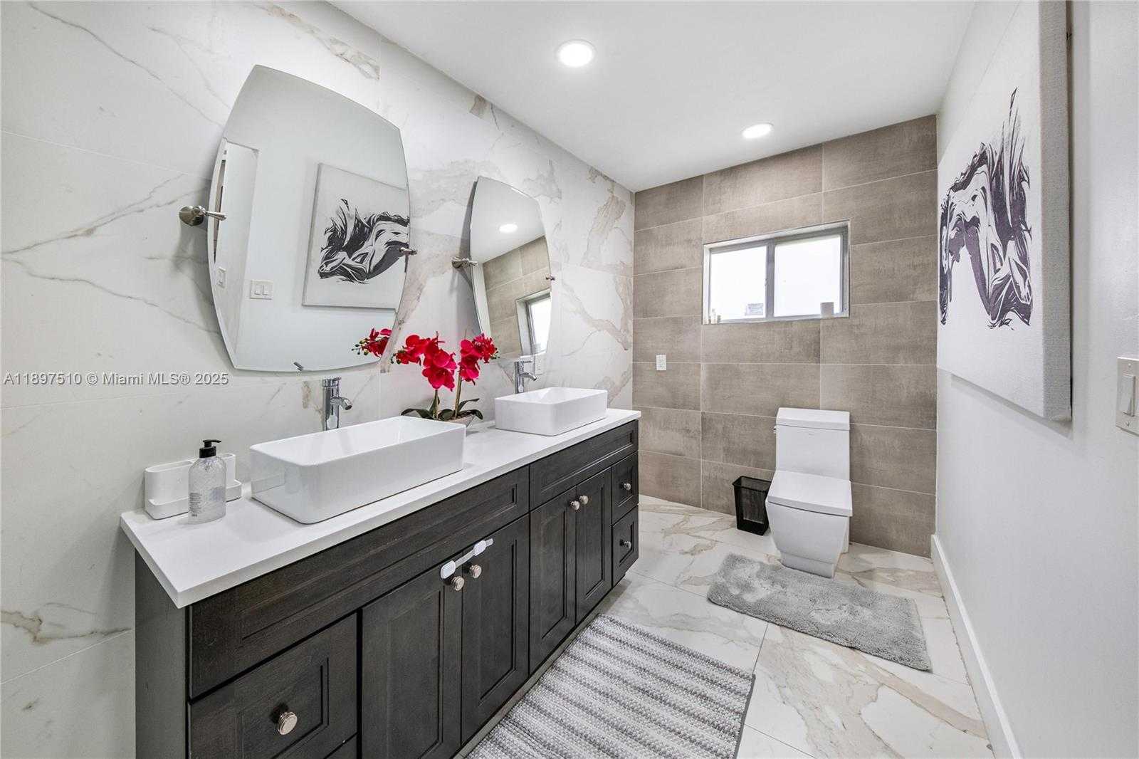 Small Image of 2441 ALCAZAR DR, Miramar Number 19