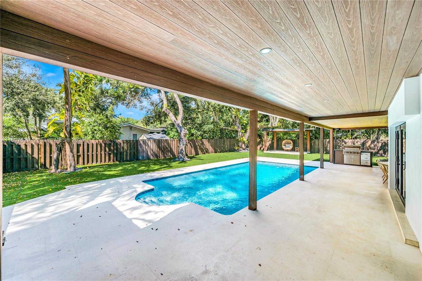 Small Image of 11340 SOUTH WEST 74TH CT, Pinecrest Number 14