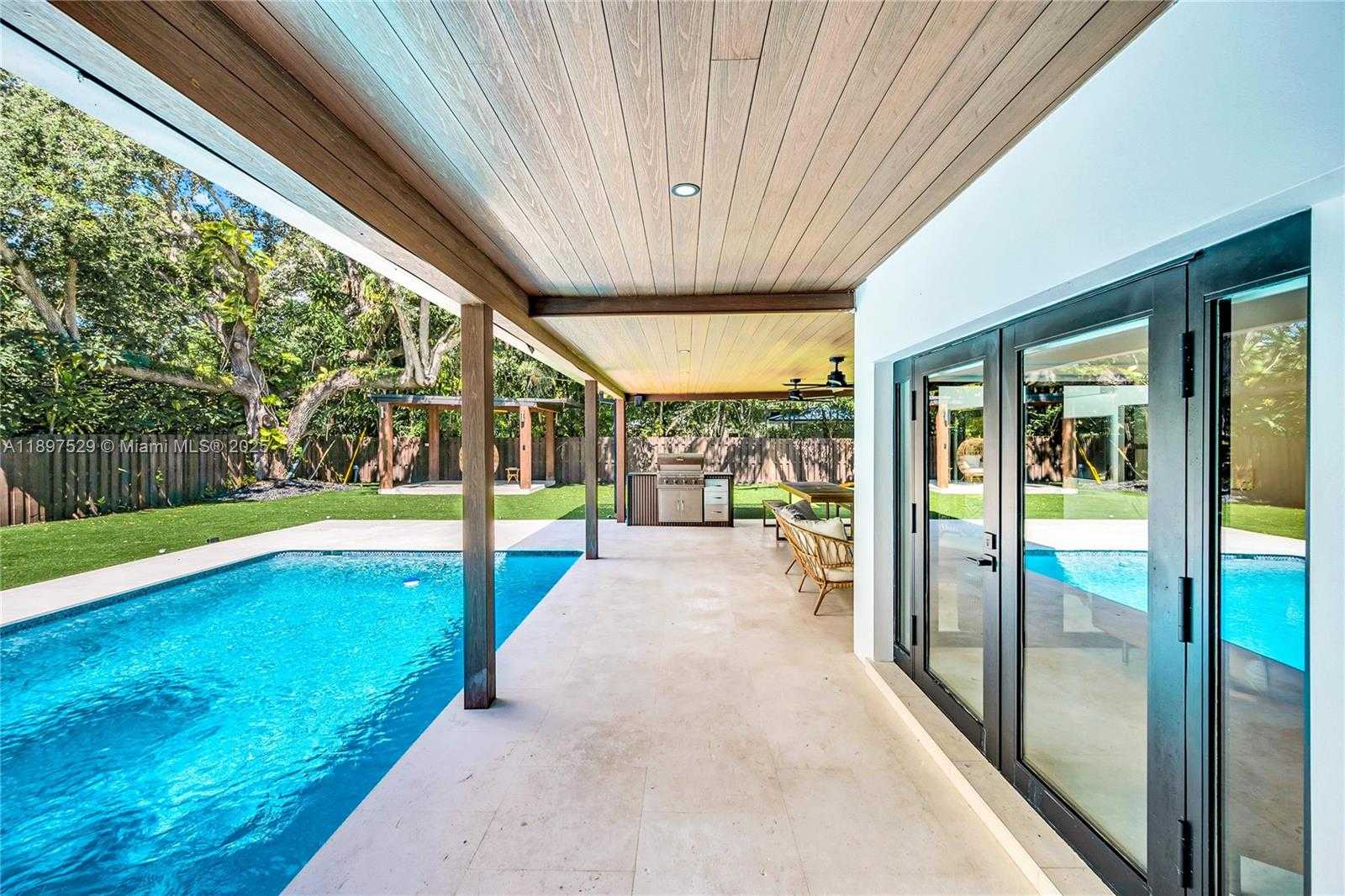 Small Image of 11340 SOUTH WEST 74TH CT, Pinecrest Number 15