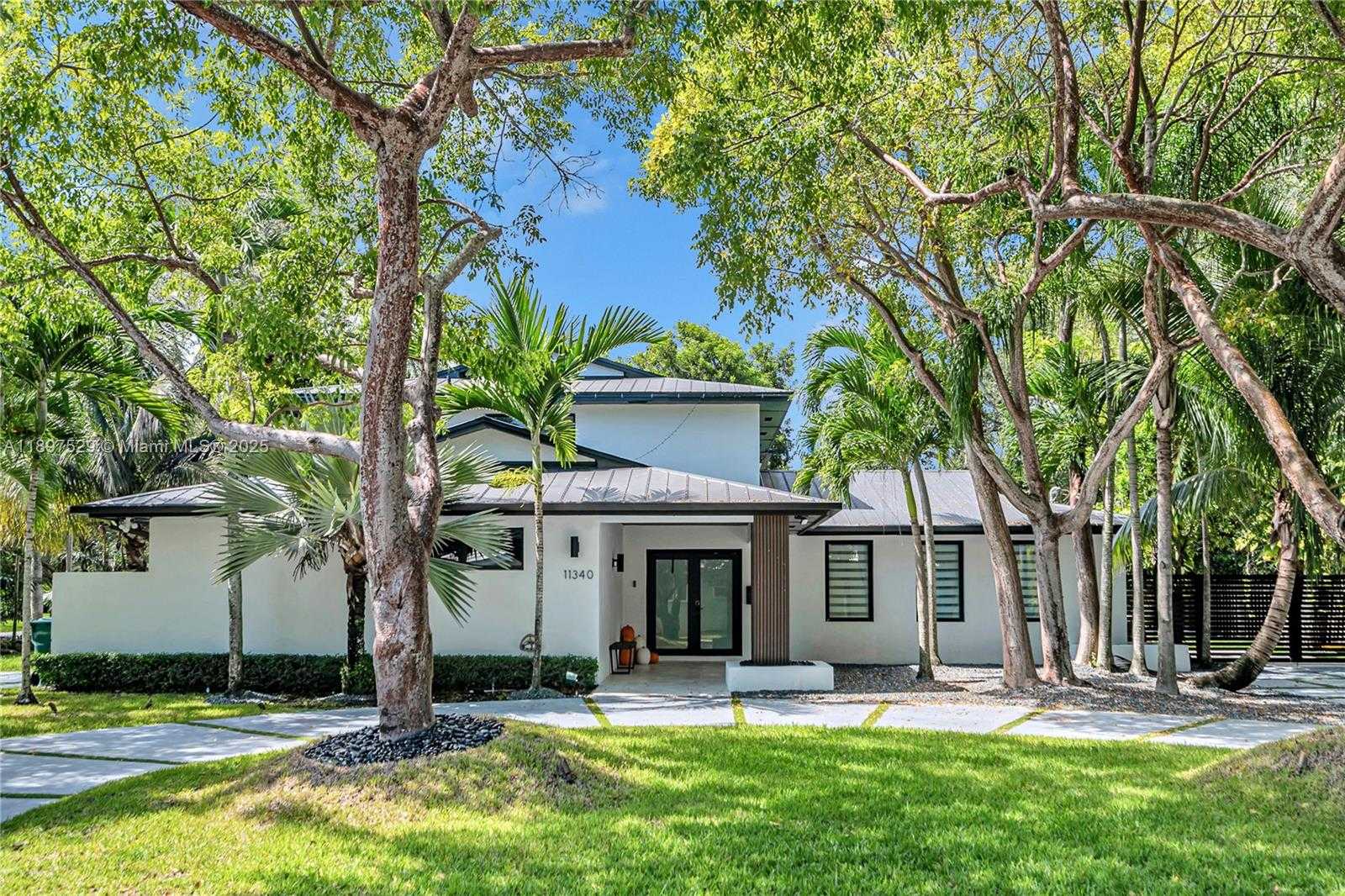 Small Image of 11340 SOUTH WEST 74TH CT, Pinecrest Number 2