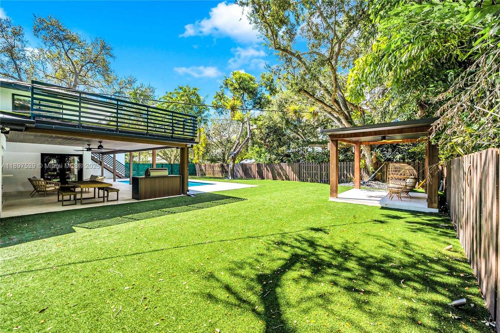Small Image of 11340 SOUTH WEST 74TH CT, Pinecrest Number 20