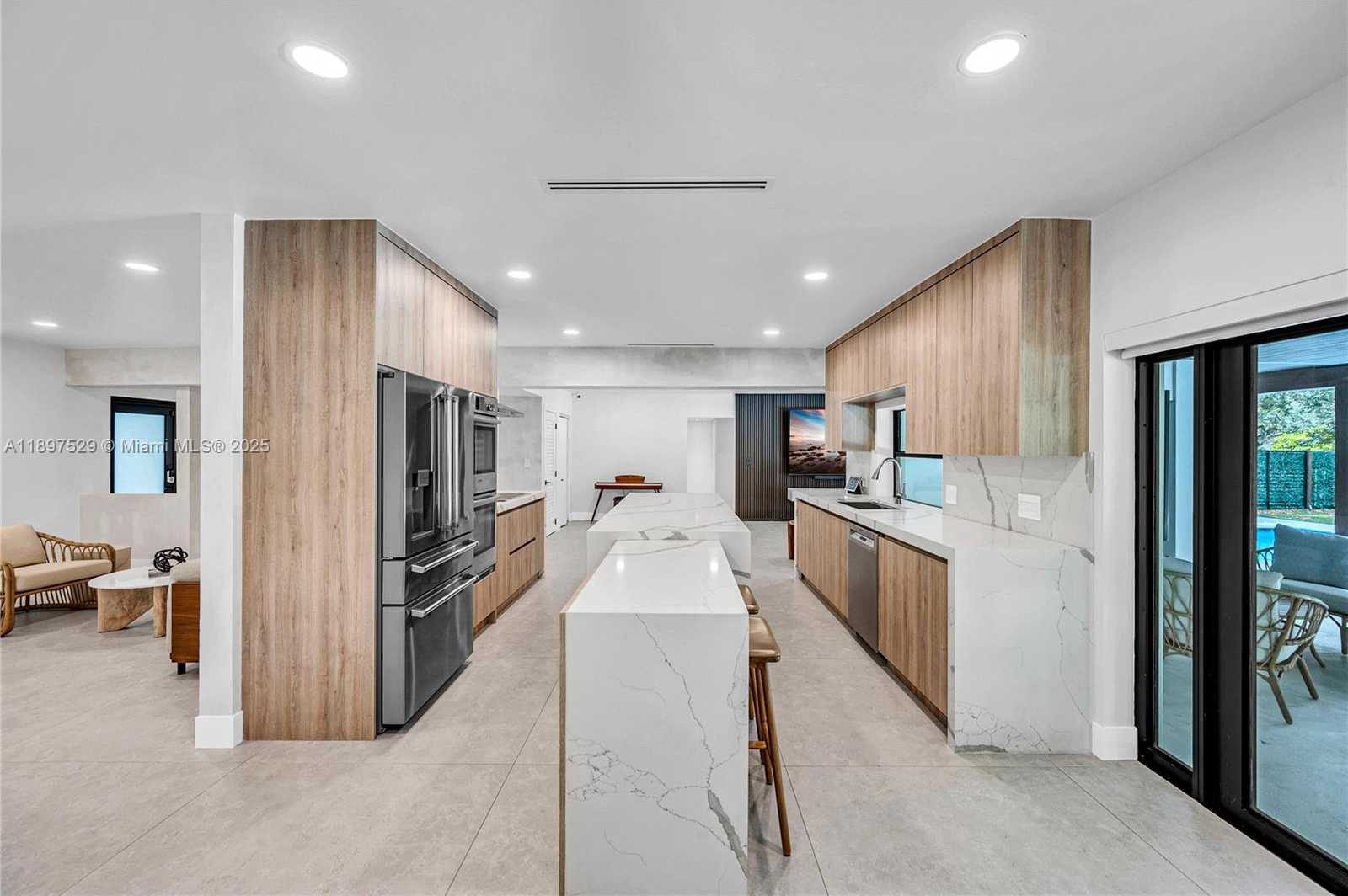 Small Image of 11340 SOUTH WEST 74TH CT, Pinecrest Number 36