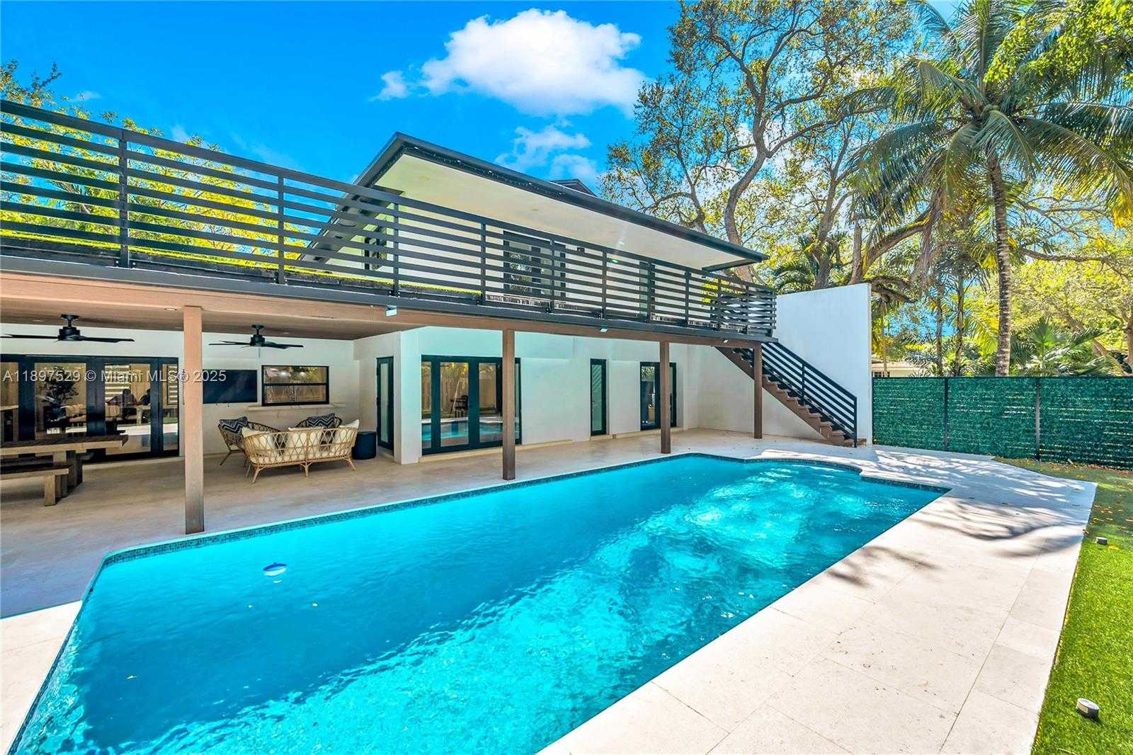 Small Image of 11340 SOUTH WEST 74TH CT, Pinecrest Number 4