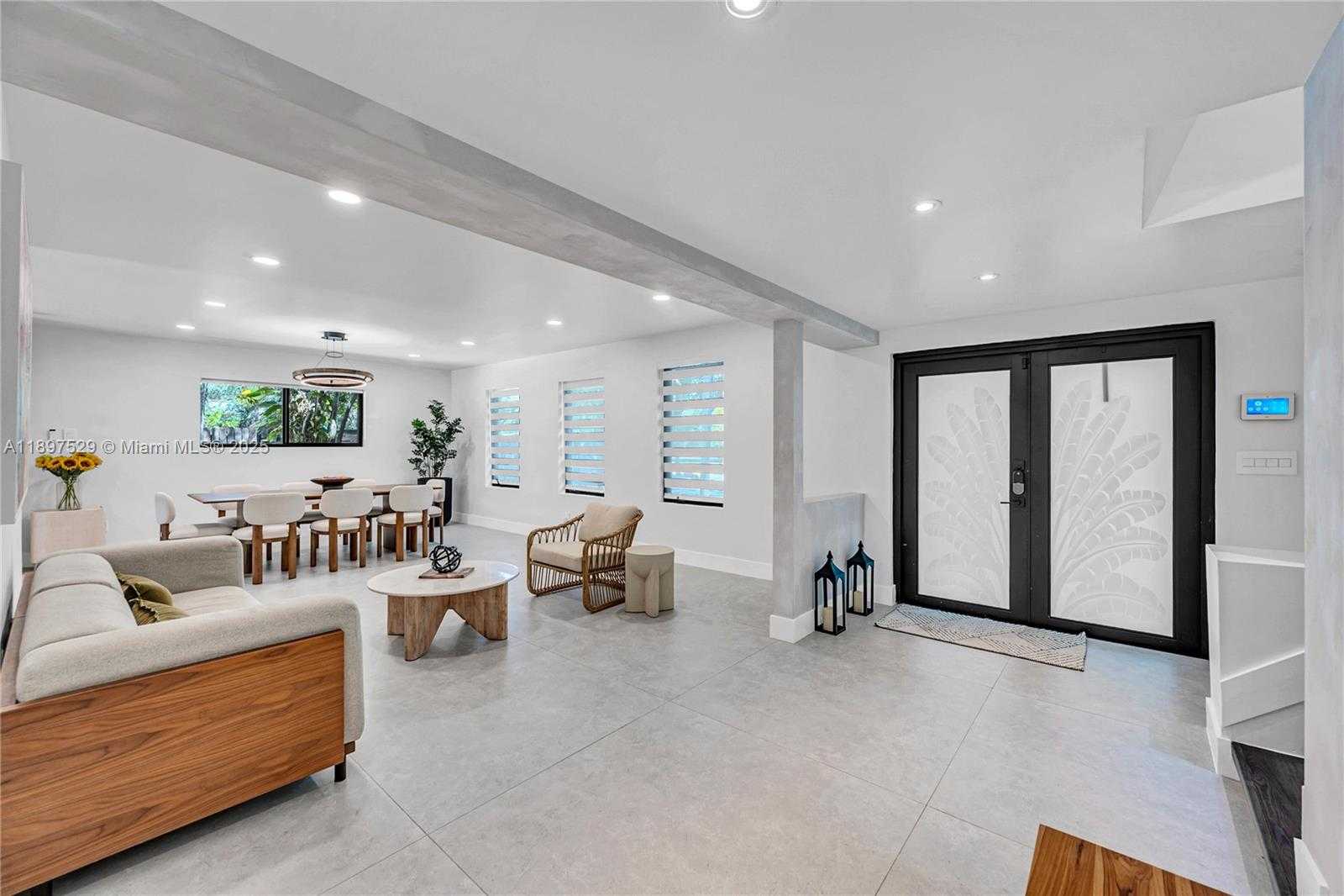 Small Image of 11340 SOUTH WEST 74TH CT, Pinecrest Number 43