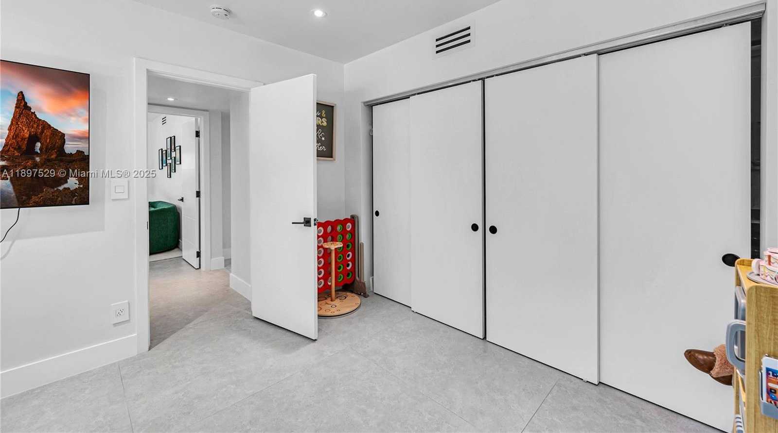Small Image of 11340 SOUTH WEST 74TH CT, Pinecrest Number 46