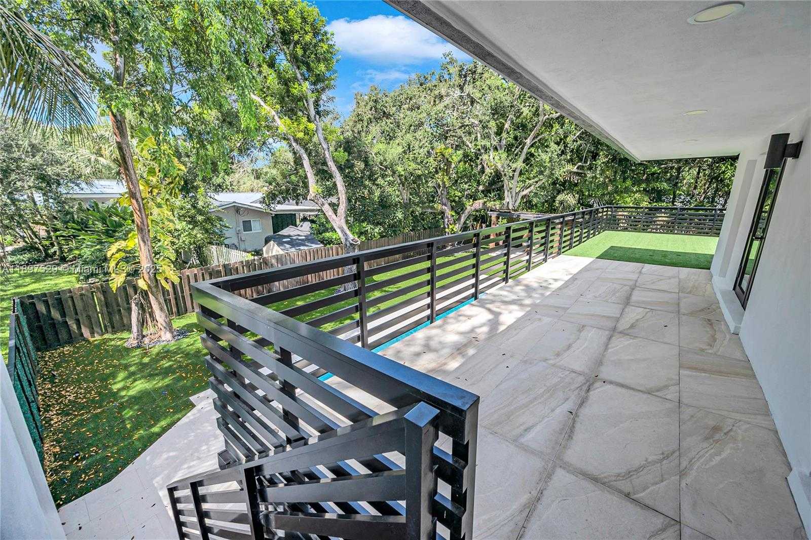Small Image of 11340 SOUTH WEST 74TH CT, Pinecrest Number 53