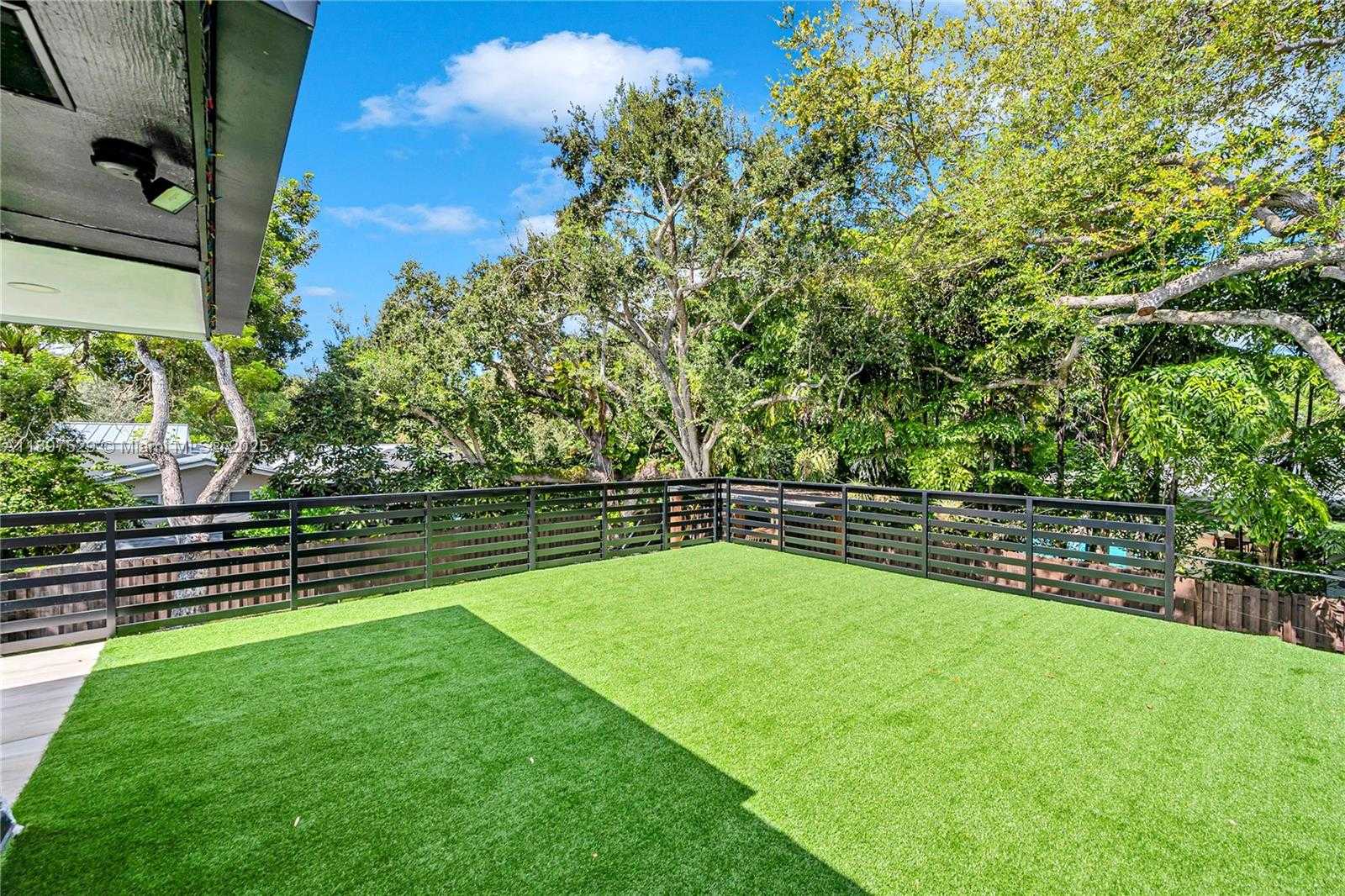 Small Image of 11340 SOUTH WEST 74TH CT, Pinecrest Number 55
