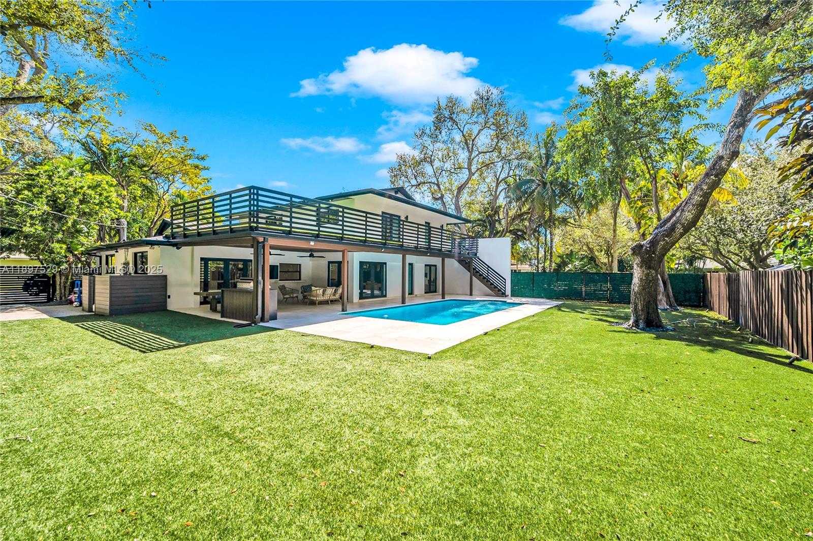 Small Image of 11340 SOUTH WEST 74TH CT, Pinecrest Number 6
