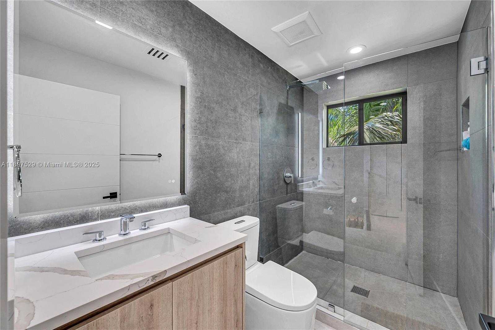 Small Image of 11340 SOUTH WEST 74TH CT, Pinecrest Number 67