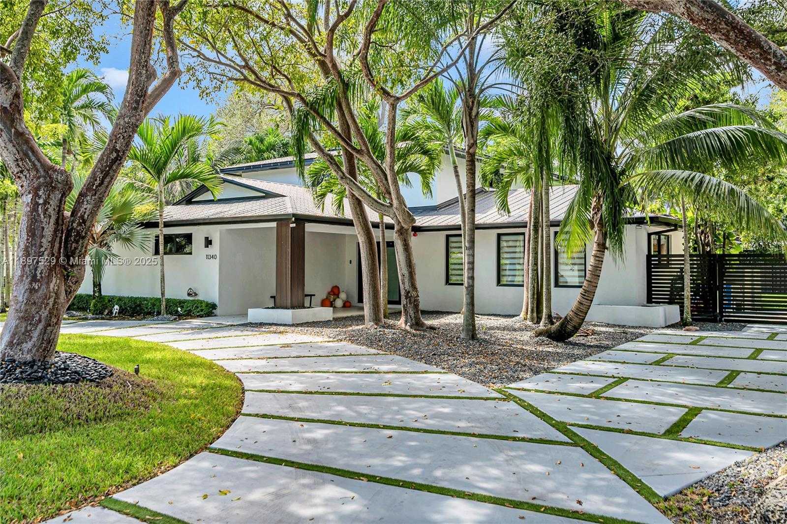 Small Image of 11340 SOUTH WEST 74TH CT, Pinecrest Number 68