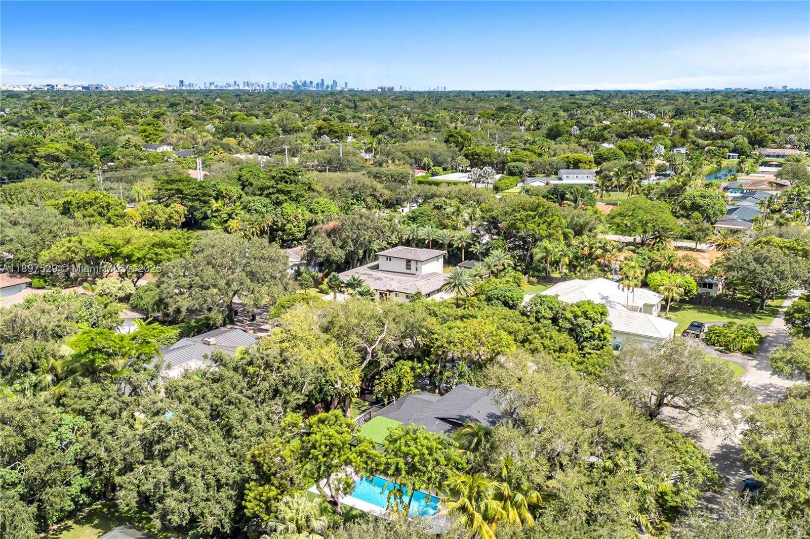 Small Image of 11340 SOUTH WEST 74TH CT, Pinecrest Number 77