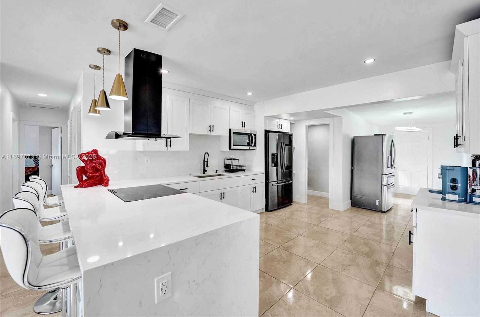 Small Image of 631 ARIZONA AVE, Fort Lauderdale Number 10