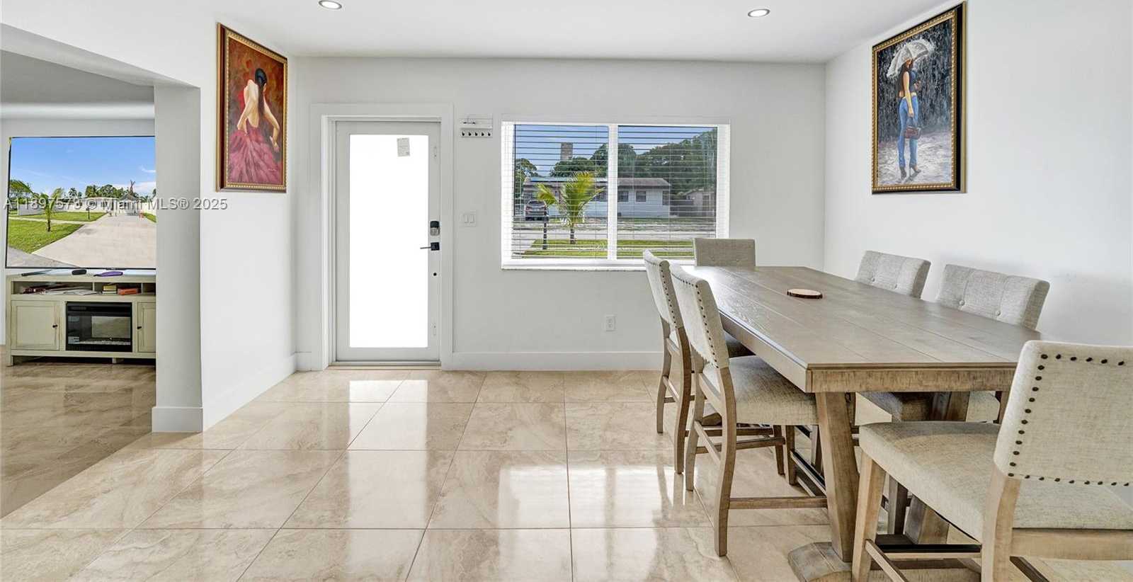 Small Image of 631 ARIZONA AVE, Fort Lauderdale Number 2