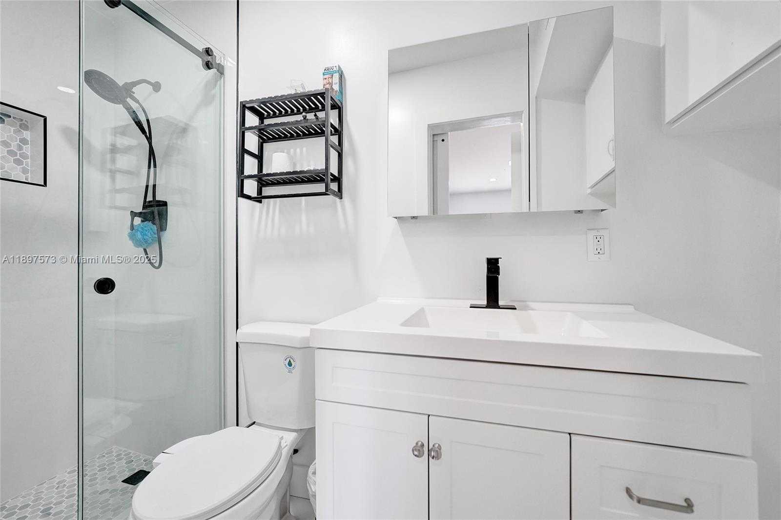 Small Image of 631 ARIZONA AVE, Fort Lauderdale Number 21