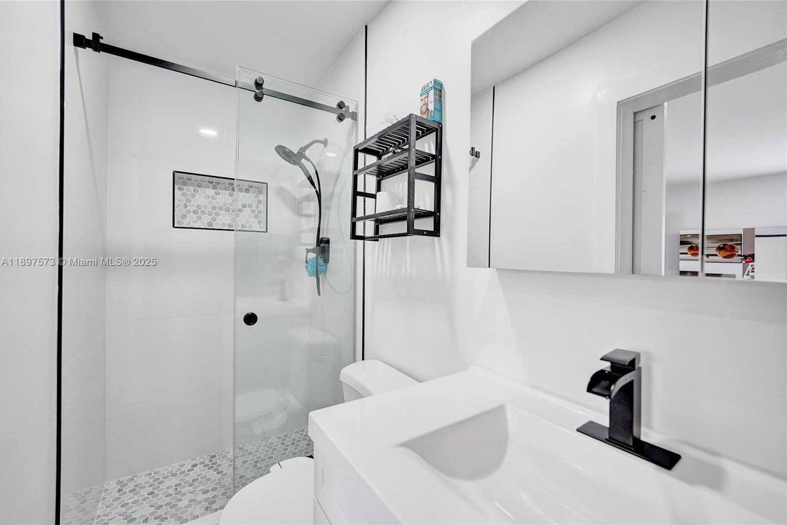 Small Image of 631 ARIZONA AVE, Fort Lauderdale Number 22