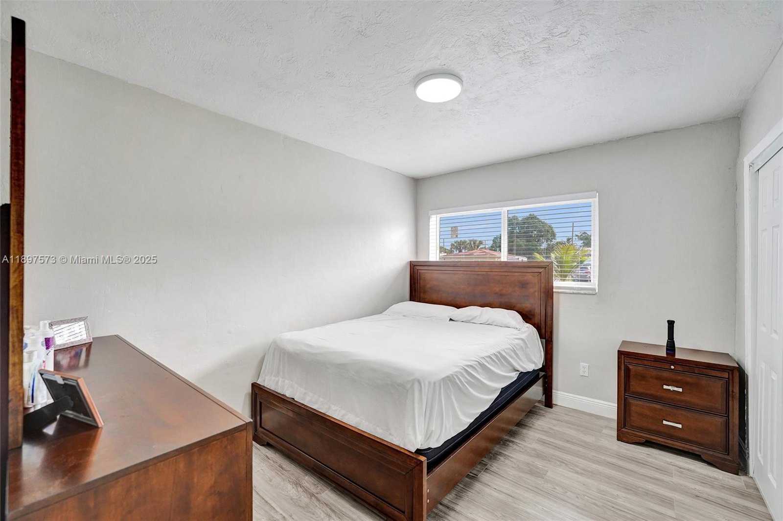 Small Image of 631 ARIZONA AVE, Fort Lauderdale Number 24