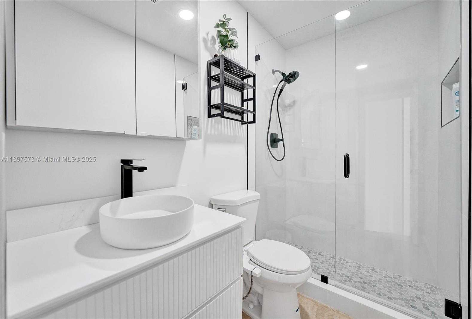 Small Image of 631 ARIZONA AVE, Fort Lauderdale Number 27