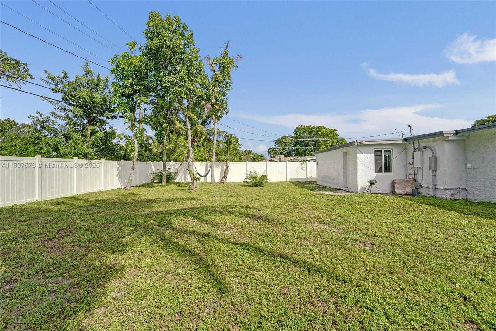 Small Image of 631 ARIZONA AVE, Fort Lauderdale Number 41