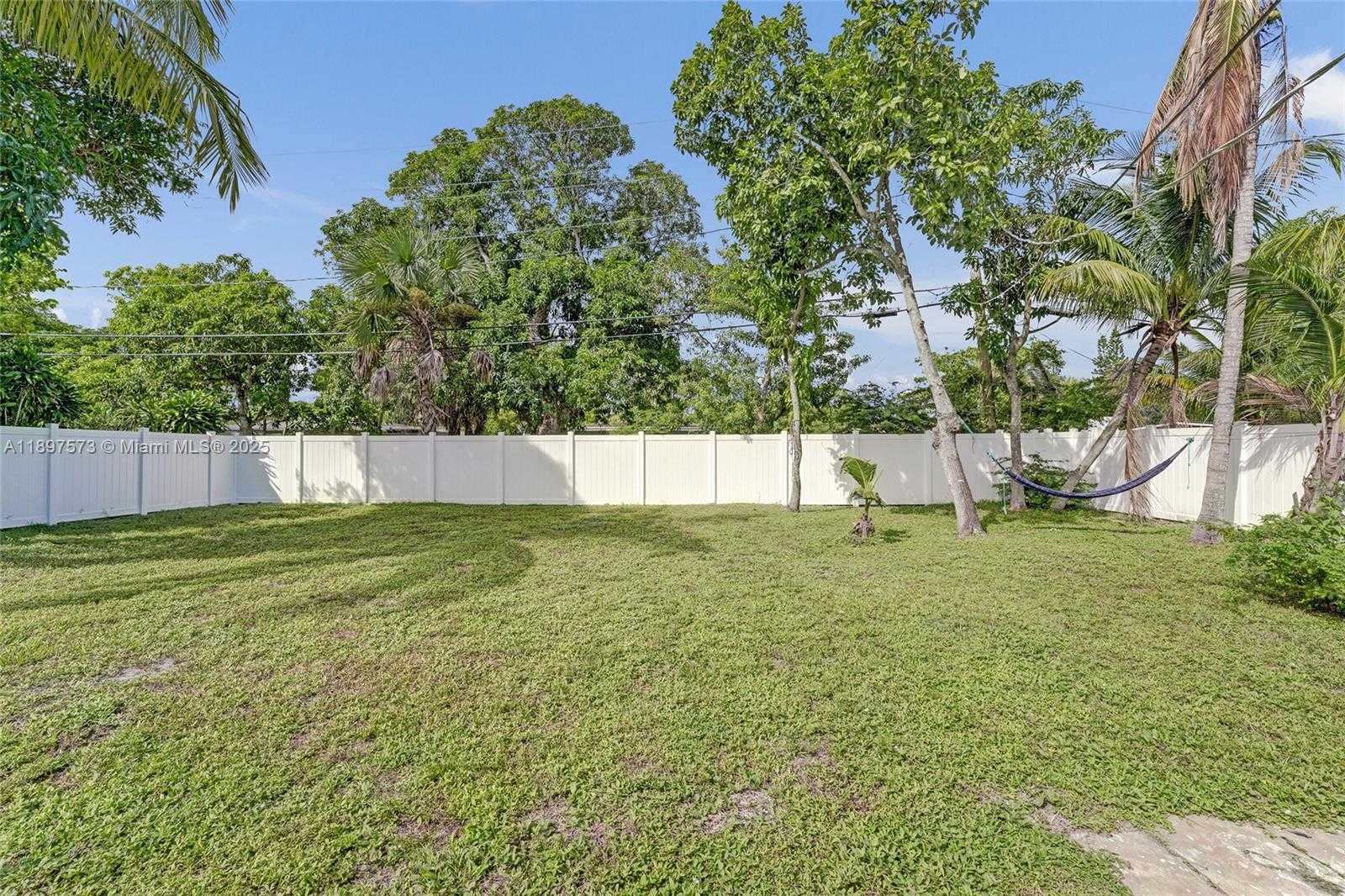 Small Image of 631 ARIZONA AVE, Fort Lauderdale Number 43