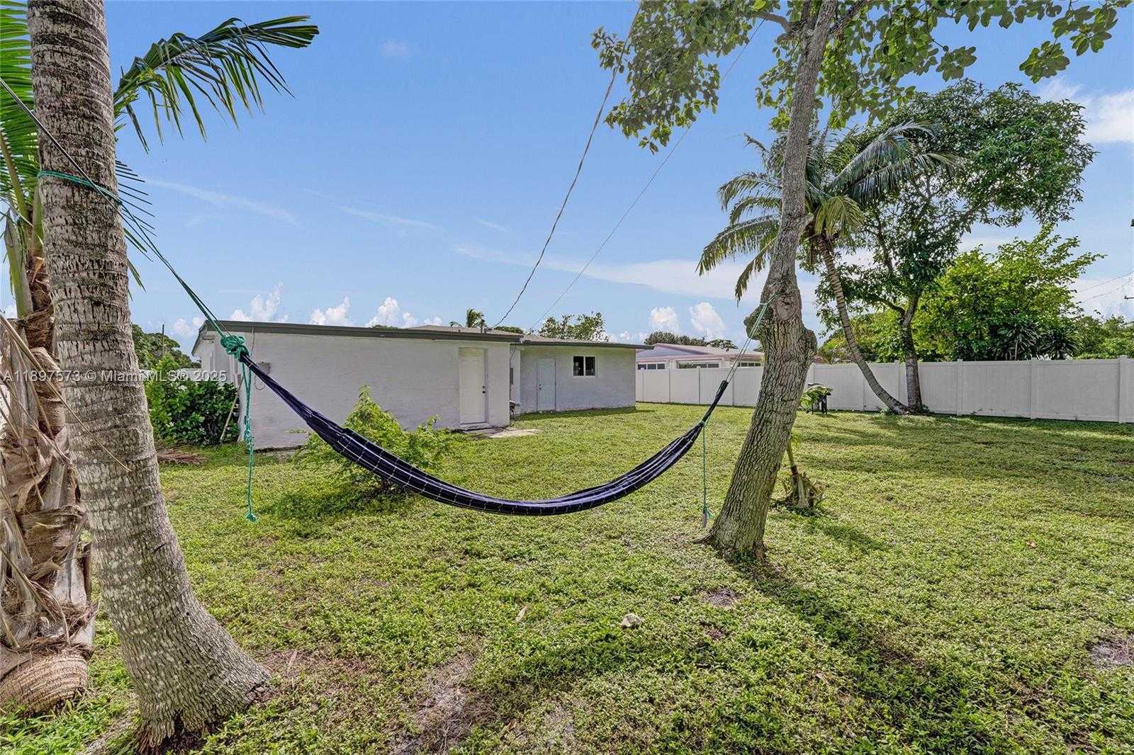 Small Image of 631 ARIZONA AVE, Fort Lauderdale Number 47