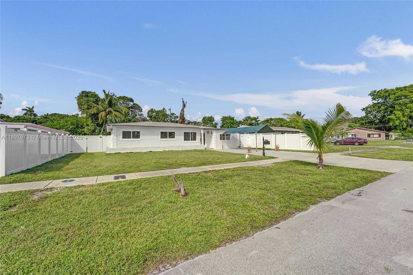 Small Image of 631 ARIZONA AVE, Fort Lauderdale Number 48