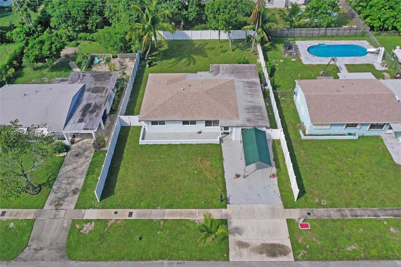 Small Image of 631 ARIZONA AVE, Fort Lauderdale Number 56