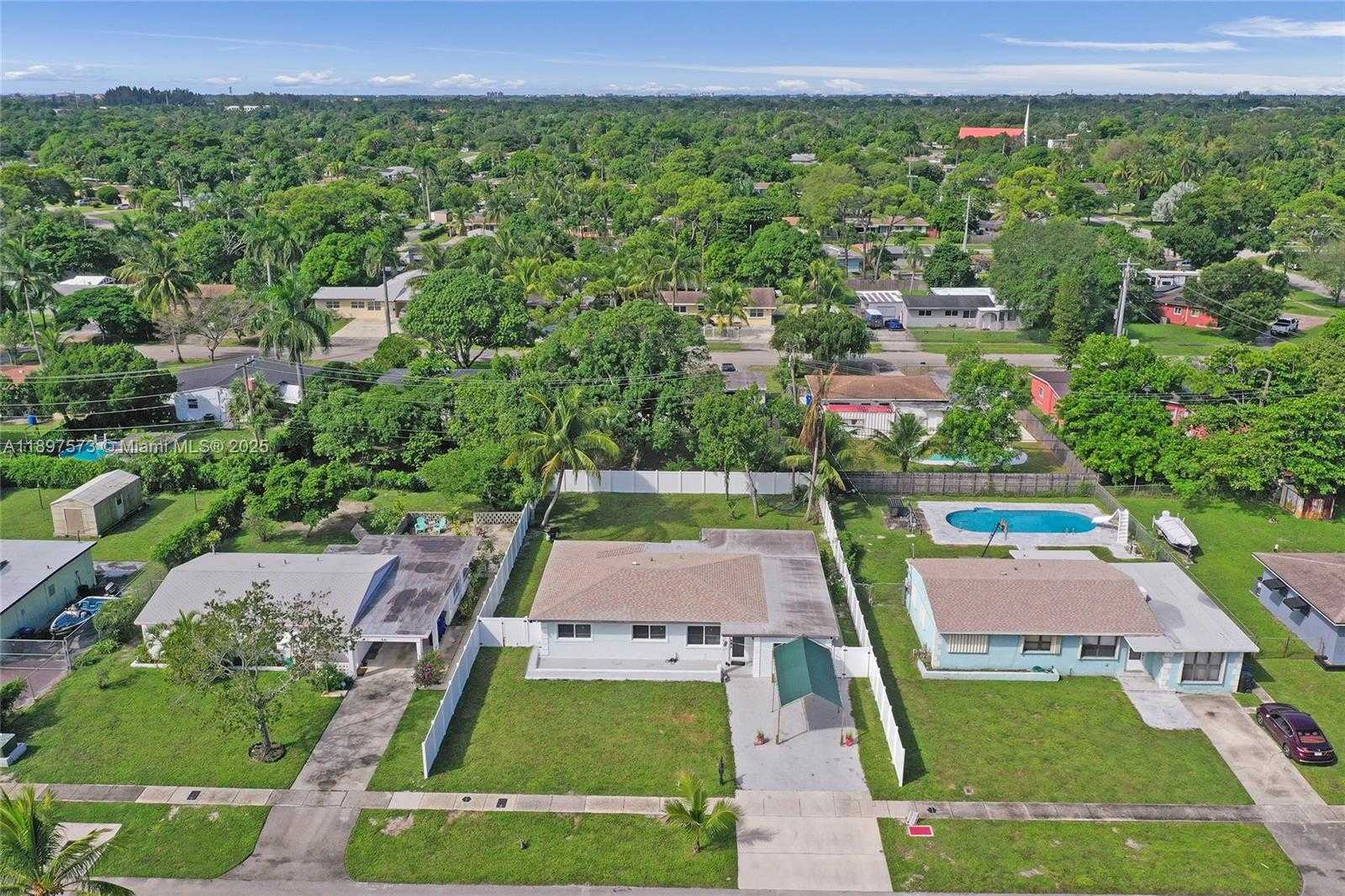 Small Image of 631 ARIZONA AVE, Fort Lauderdale Number 57