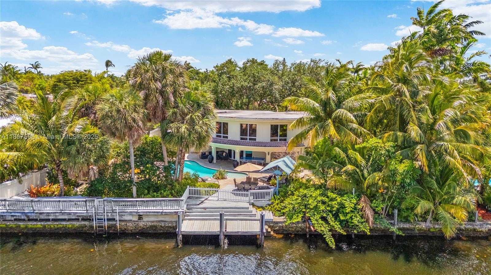 Small Image of 1809 CORAL GARDENS DR, Wilton Manors Number 3