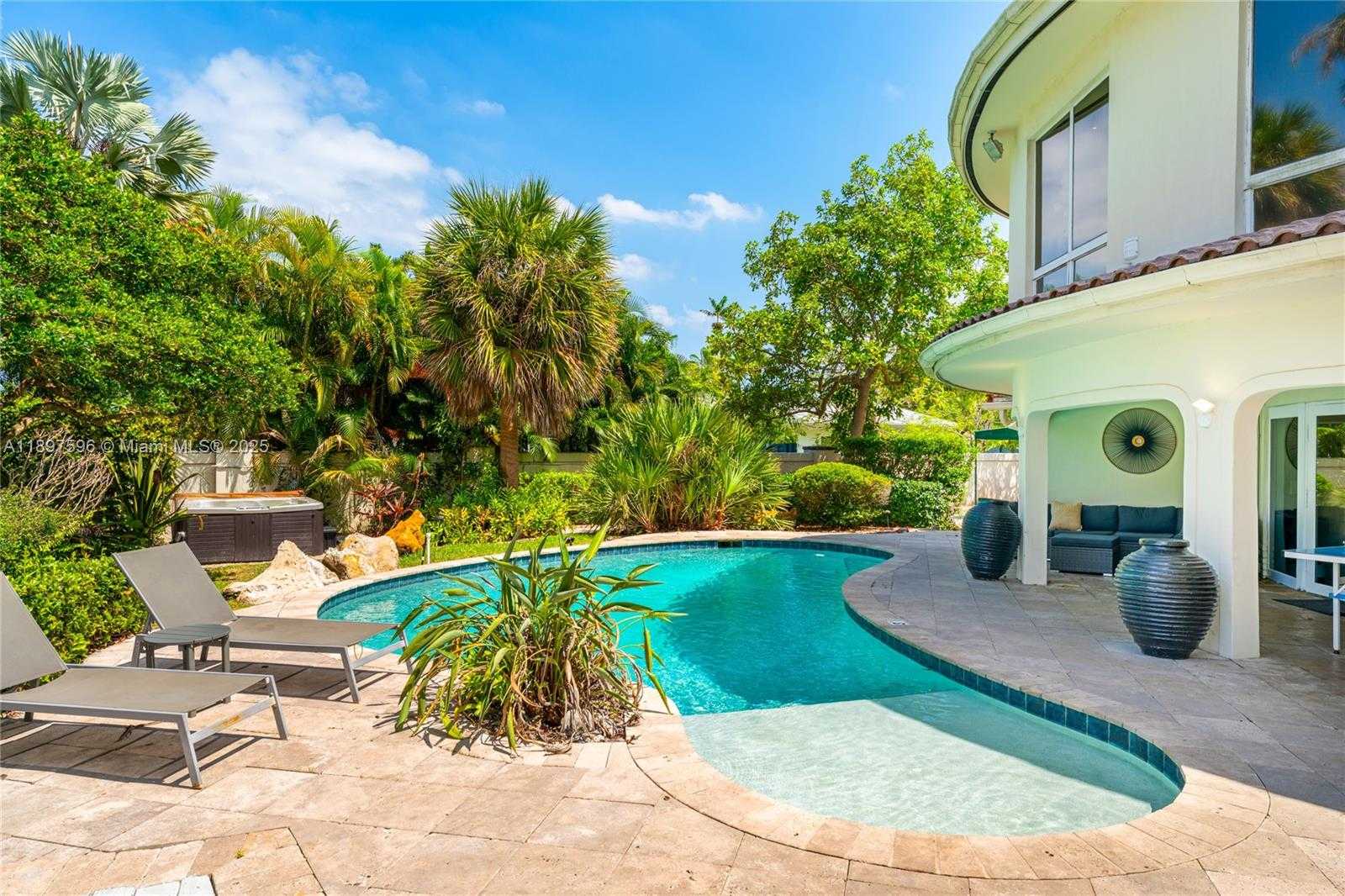 Small Image of 1809 CORAL GARDENS DR, Wilton Manors Number 36