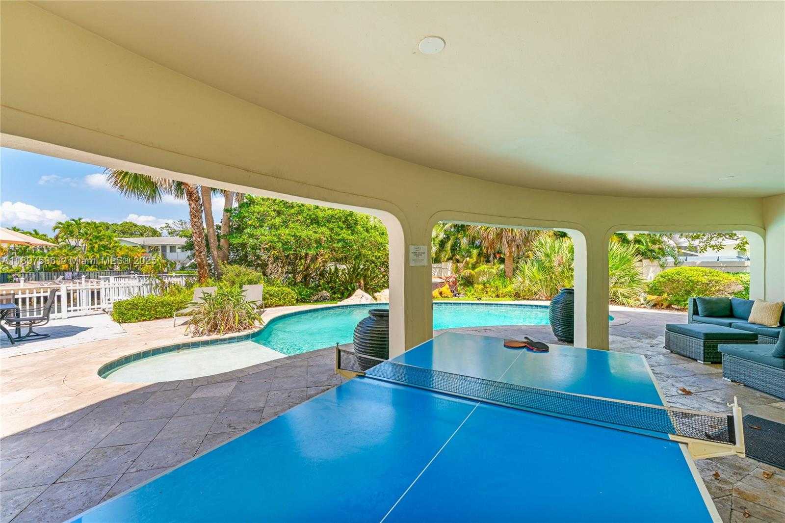 Small Image of 1809 CORAL GARDENS DR, Wilton Manors Number 39