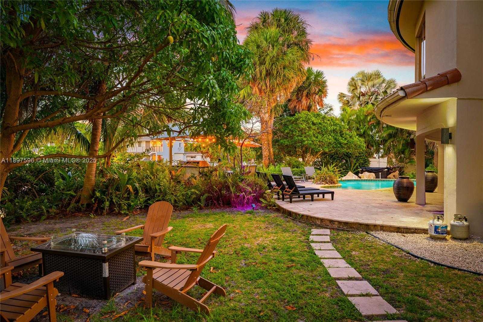 Small Image of 1809 CORAL GARDENS DR, Wilton Manors Number 7