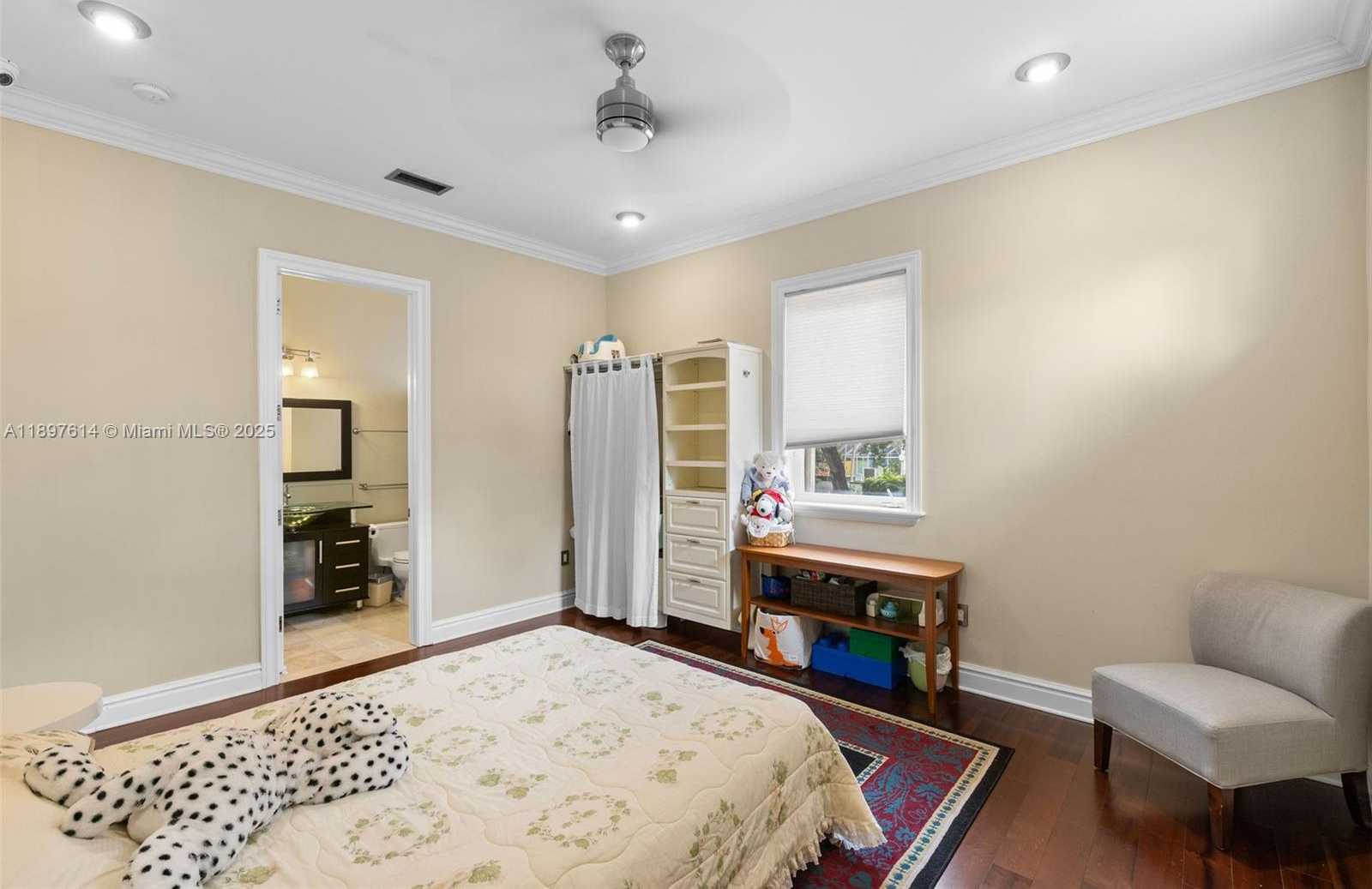 Small Image of 3601 MATHESON AVE, Miami Number 47