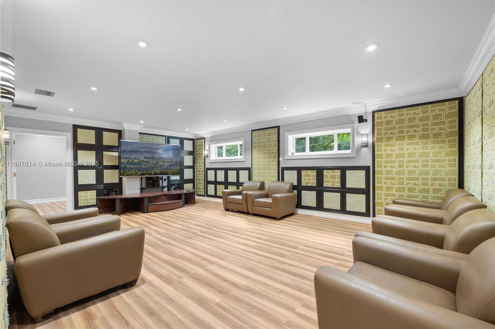 Small Image of 3601 MATHESON AVE, Miami Number 58