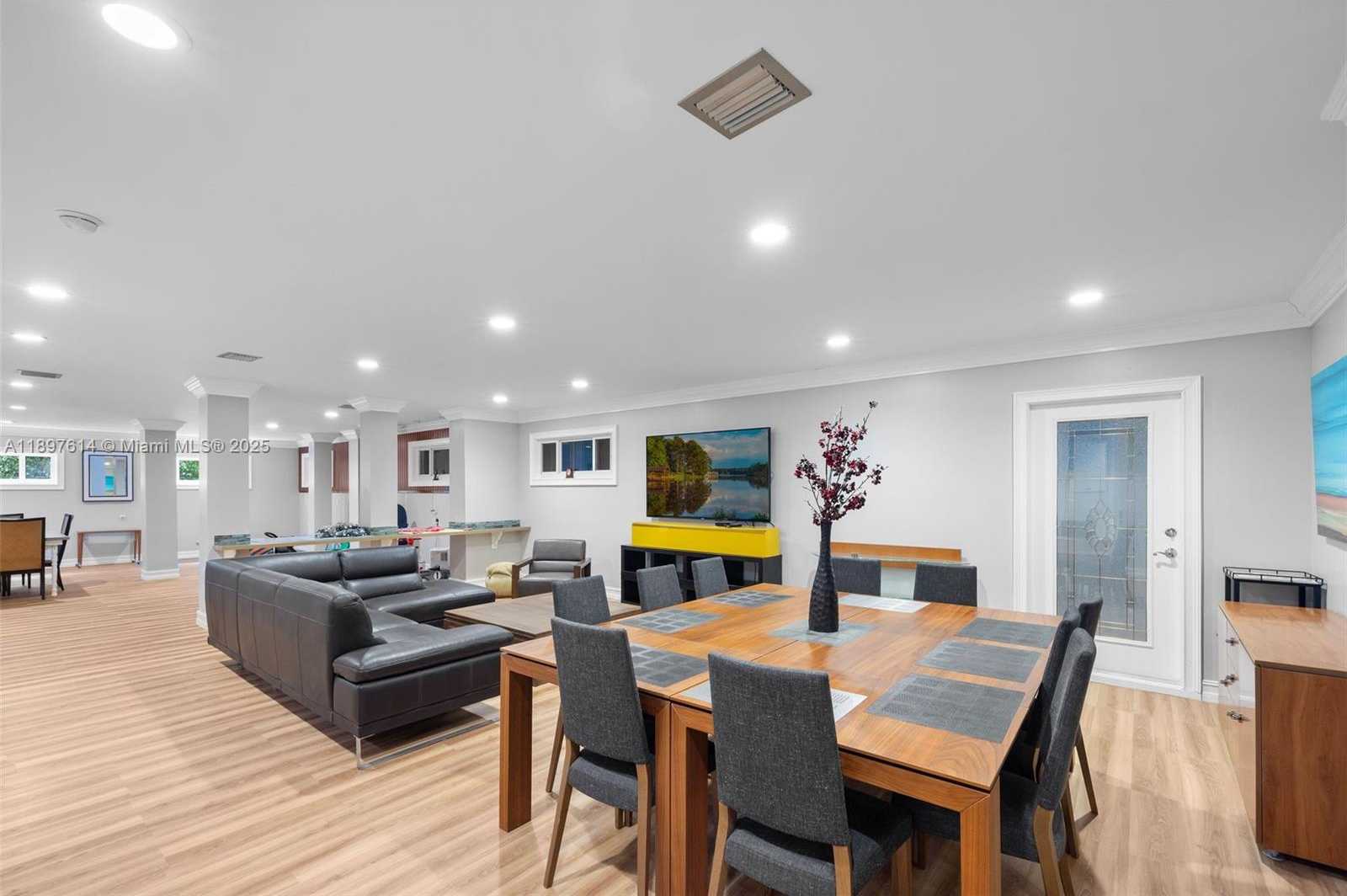 Small Image of 3601 MATHESON AVE, Miami Number 60