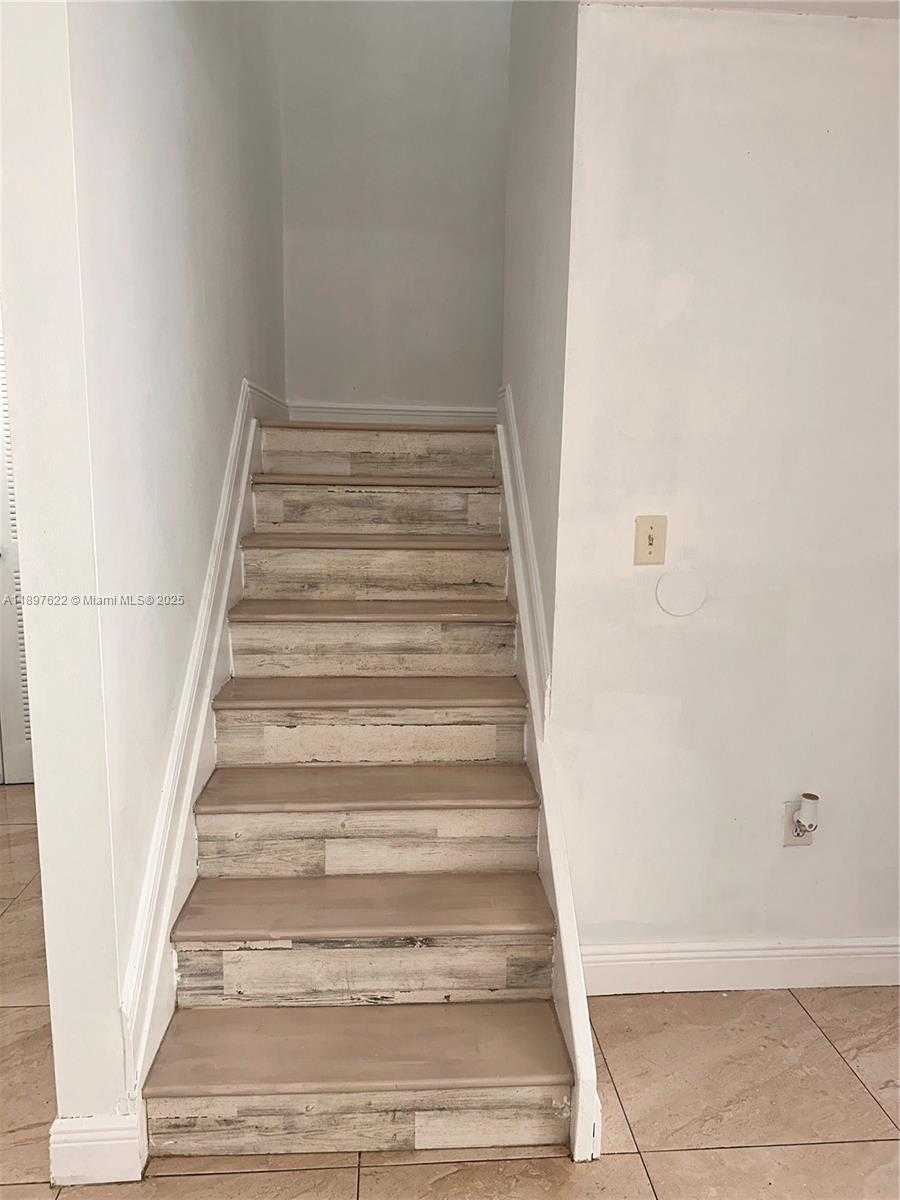 Small Image of 3382 NORTH WEST 197TH TER, Miami Gardens Number 11