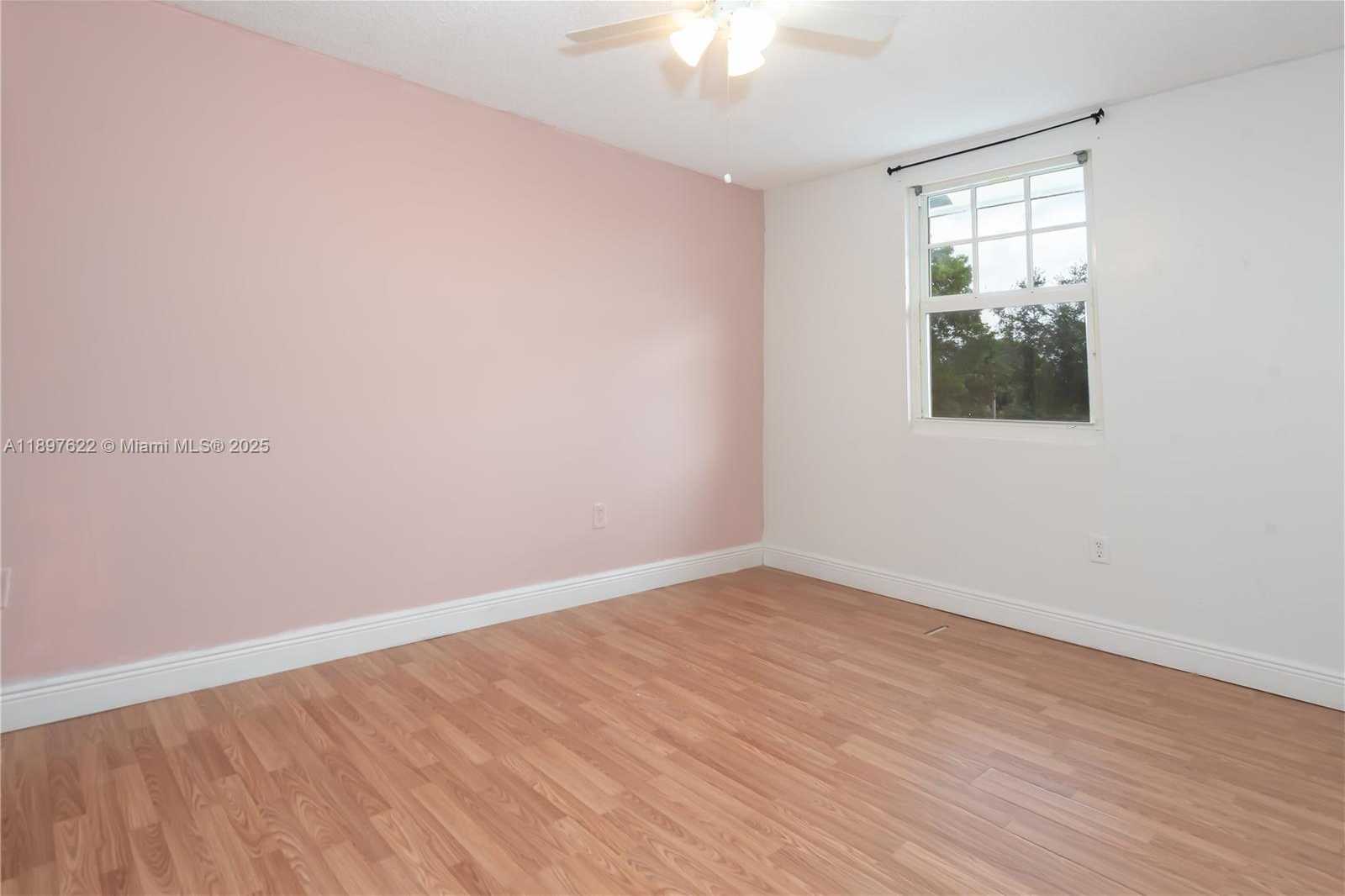 Small Image of 3382 NORTH WEST 197TH TER, Miami Gardens Number 17