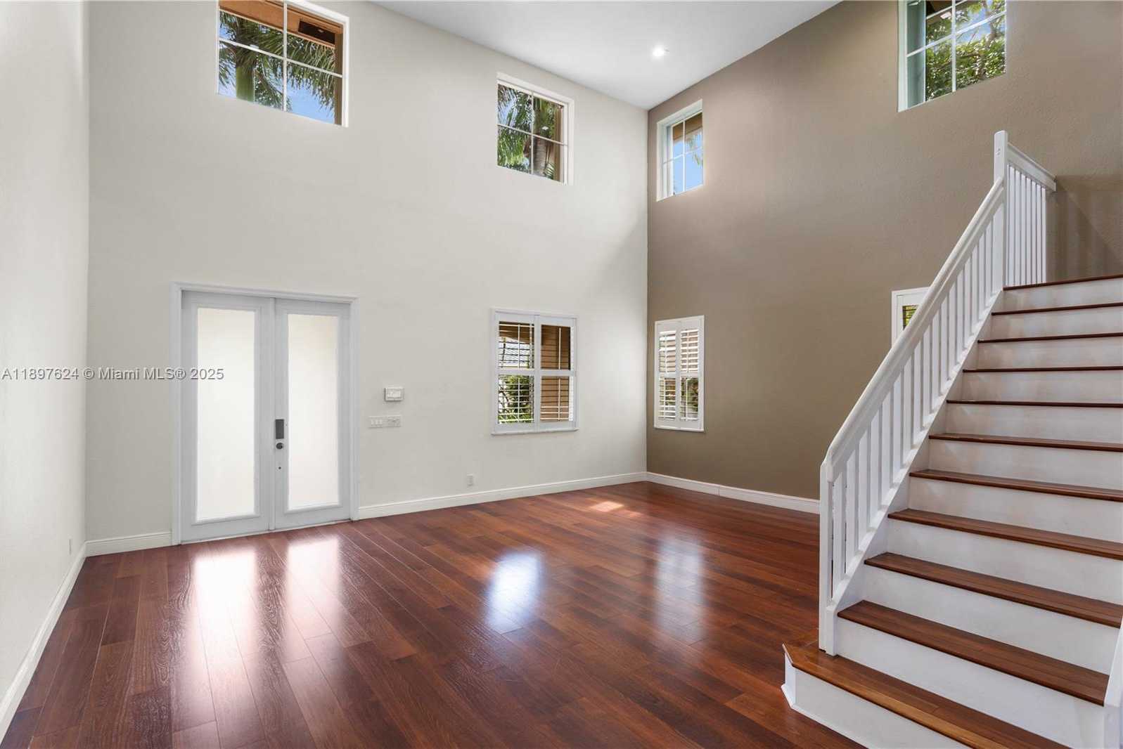 Small Image of 3620 HERON RIDGE LN, Weston Number 2
