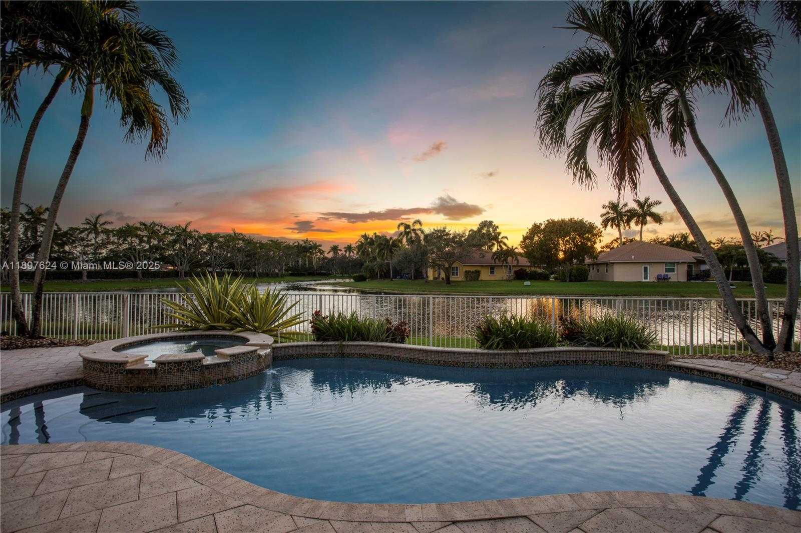 Small Image of 3620 HERON RIDGE LN, Weston Number 24