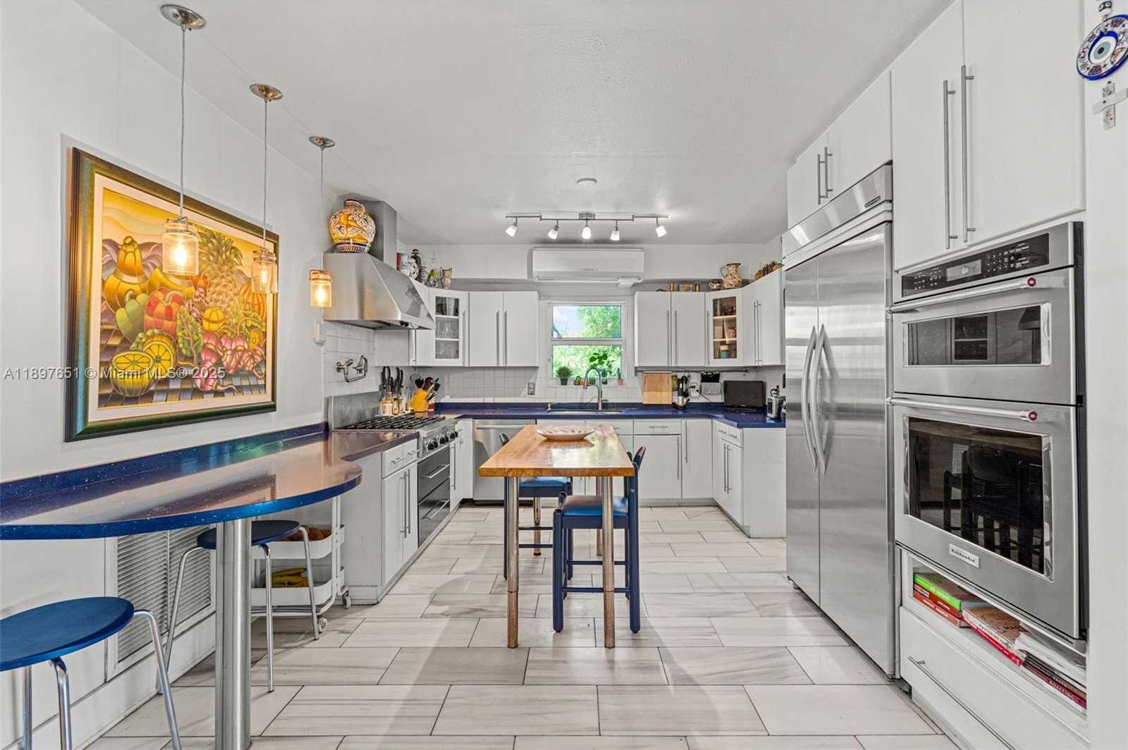 Small Image of 7970 HAWTHORNE AVE, Miami Beach Number 13