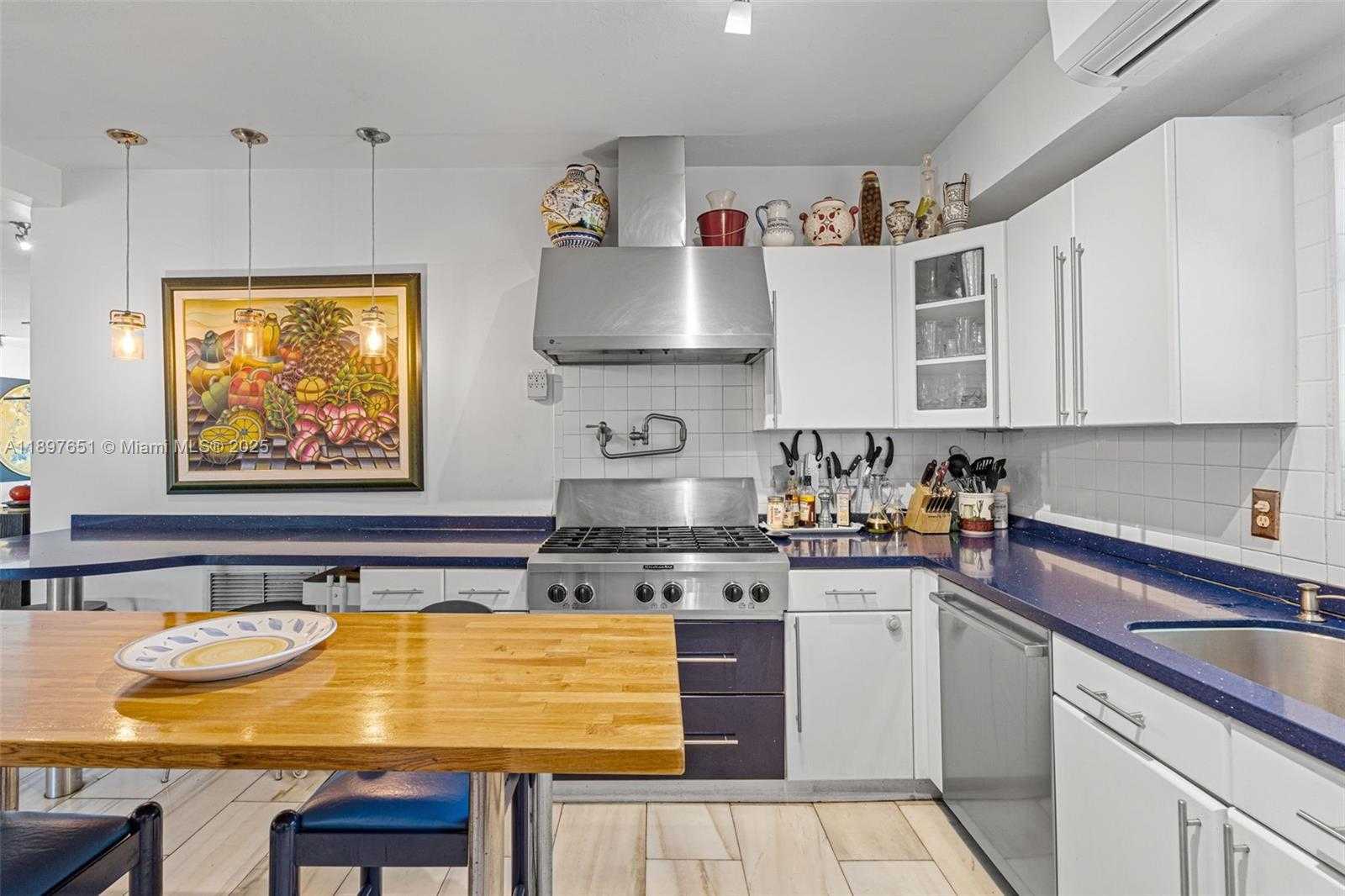Small Image of 7970 HAWTHORNE AVE, Miami Beach Number 15
