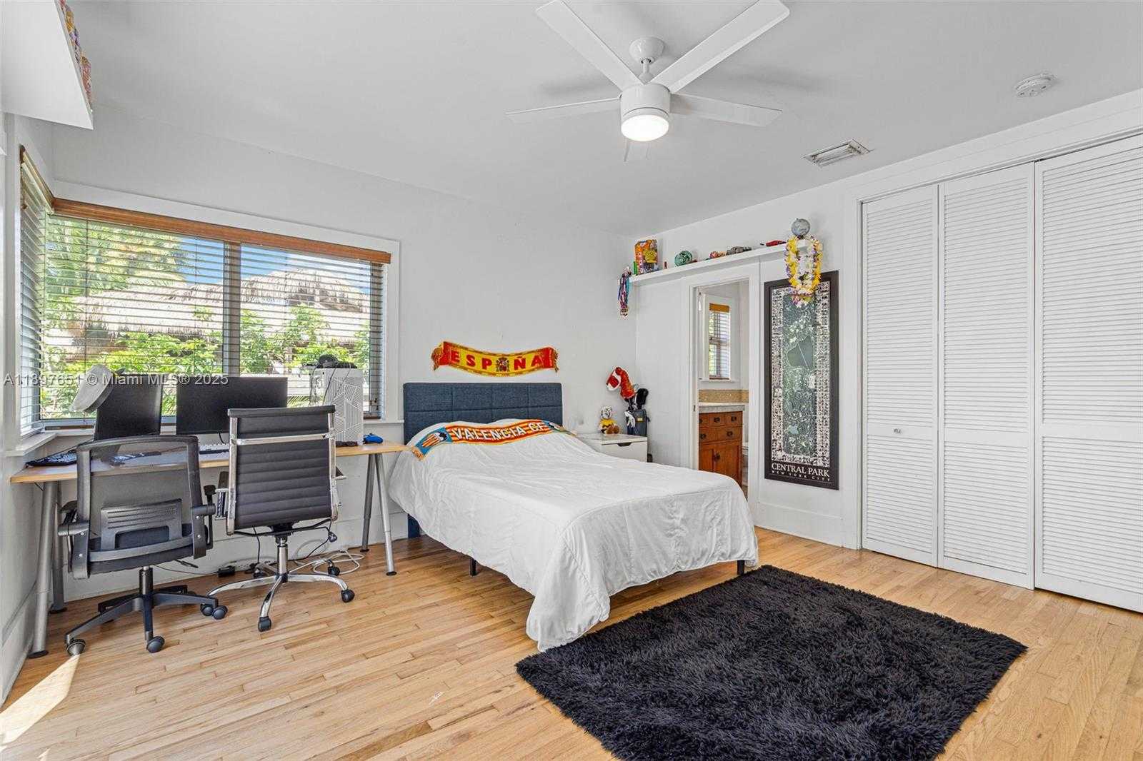Small Image of 7970 HAWTHORNE AVE, Miami Beach Number 27