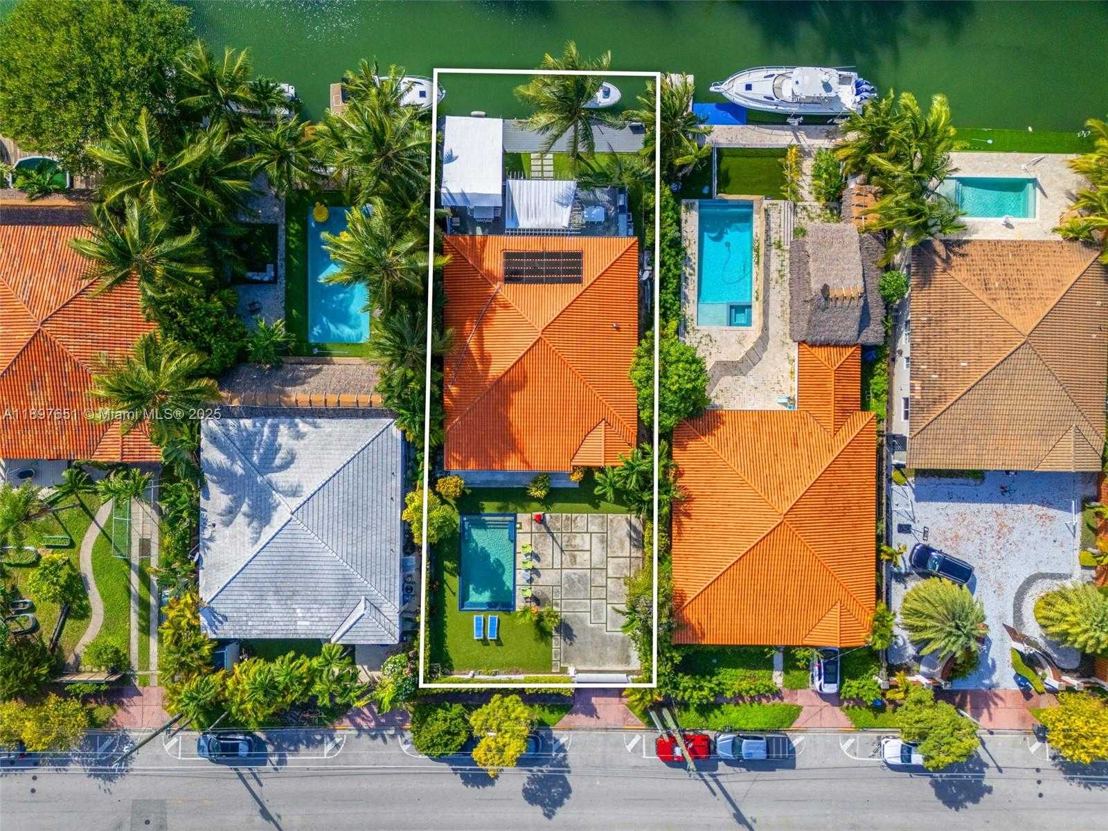 Small Image of 7970 HAWTHORNE AVE, Miami Beach Number 43