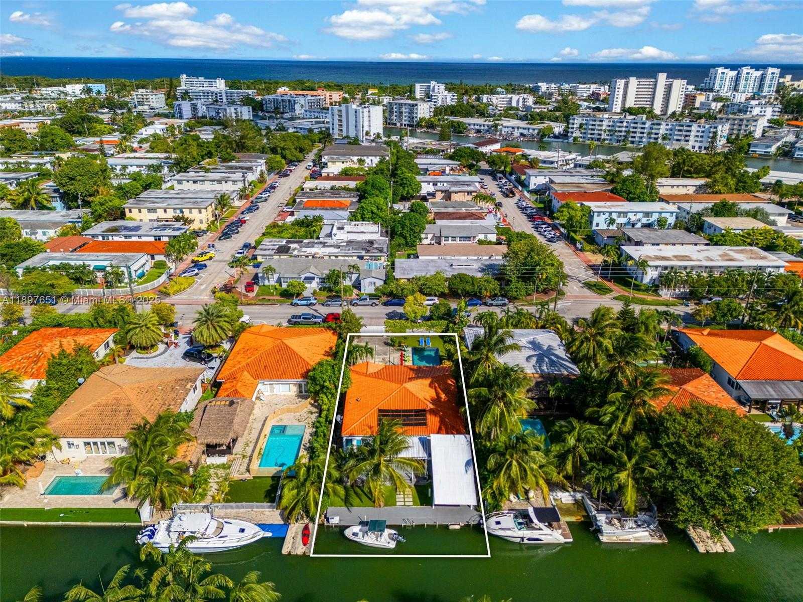Small Image of 7970 HAWTHORNE AVE, Miami Beach Number 44