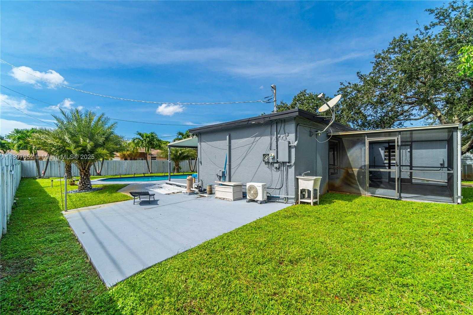 Small Image of 3338 TAFT ST, Hollywood Number 12