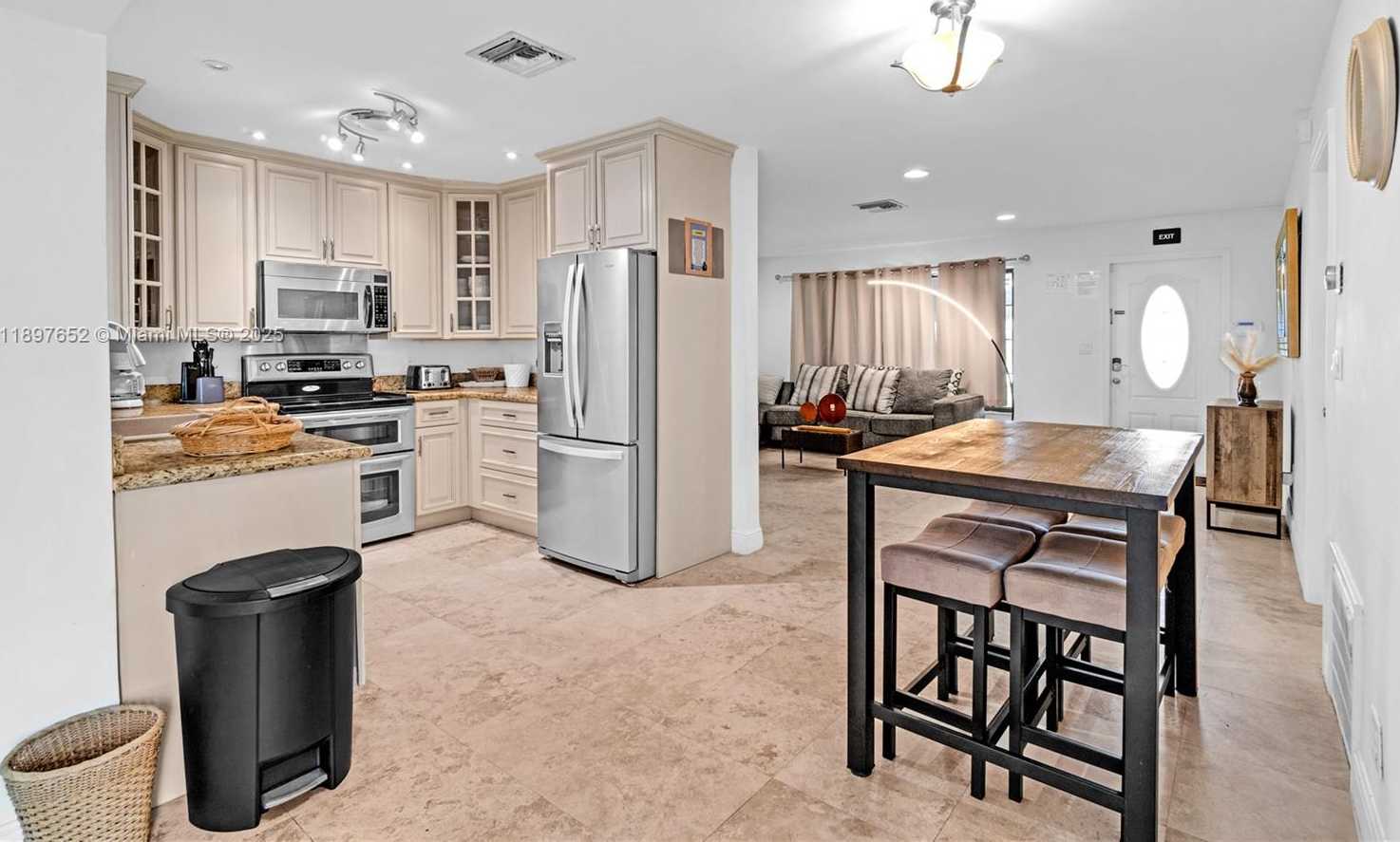Small Image of 3338 TAFT ST, Hollywood Number 18