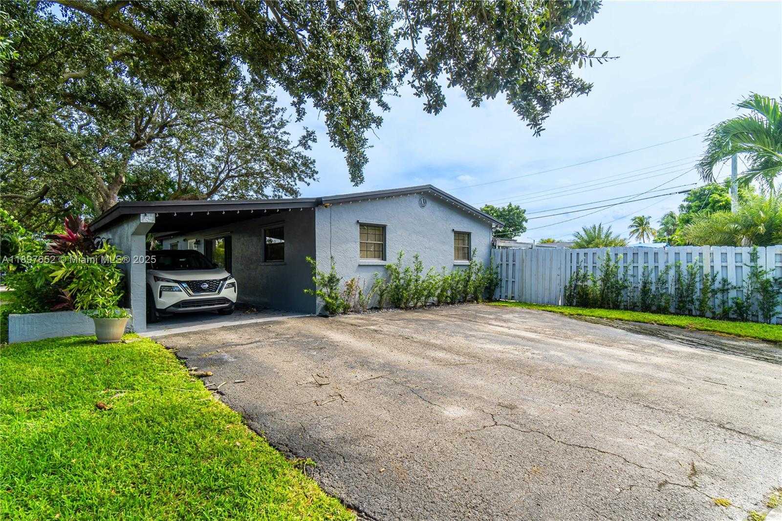 Small Image of 3338 TAFT ST, Hollywood Number 5
